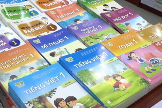  Thống nhất một bộ sách giáo khoa: Đồng bộ để hiệu quả, tạo niềm tin