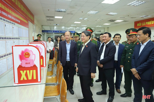 Tạo điều kiện thuận lợi để công nhân, lao động thực hiện quyền bầu cử