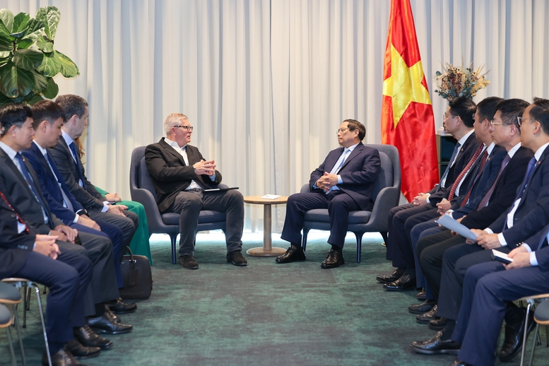 Tập đoàn Ericsson (Thụy Điển) 'sẵn sàng giúp Việt Nam đi tắt đón đầu' trong số hóa- Ảnh 2.