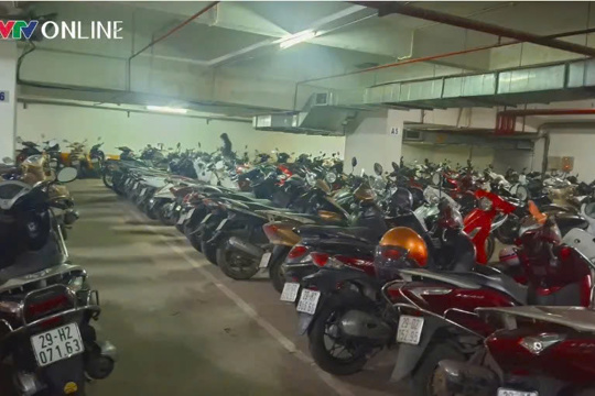  Bộ Xây dựng yêu cầu sớm hoàn thiện quy chuẩn an toàn cho chung cư có trạm sạc xe điện