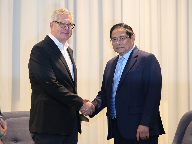 Tập đoàn Ericsson (Thụy Điển) 'sẵn sàng giúp Việt Nam đi tắt đón đầu' trong số hóa- Ảnh 1.