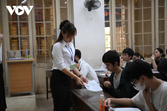 “Giữ hay bỏ xét tuyển đại học bằng học bạ THPT”: Không nên tiếp cận theo cách cực đoan 