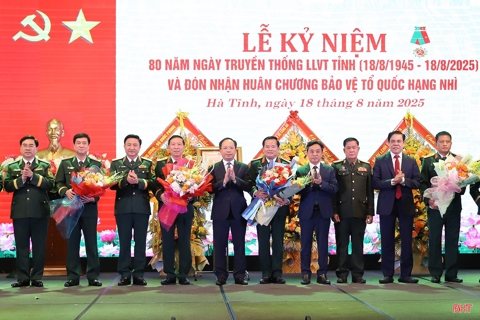 Trang trọng lễ kỷ niệm 80 năm Ngày truyền thống lực lượng vũ trang Hà Tĩnh