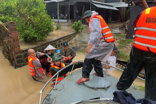 Chính phủ ban hành Nghị quyết về các giải pháp khắc phục hậu quả thiên tai, phục hồi sản xuất tại miền Trung 