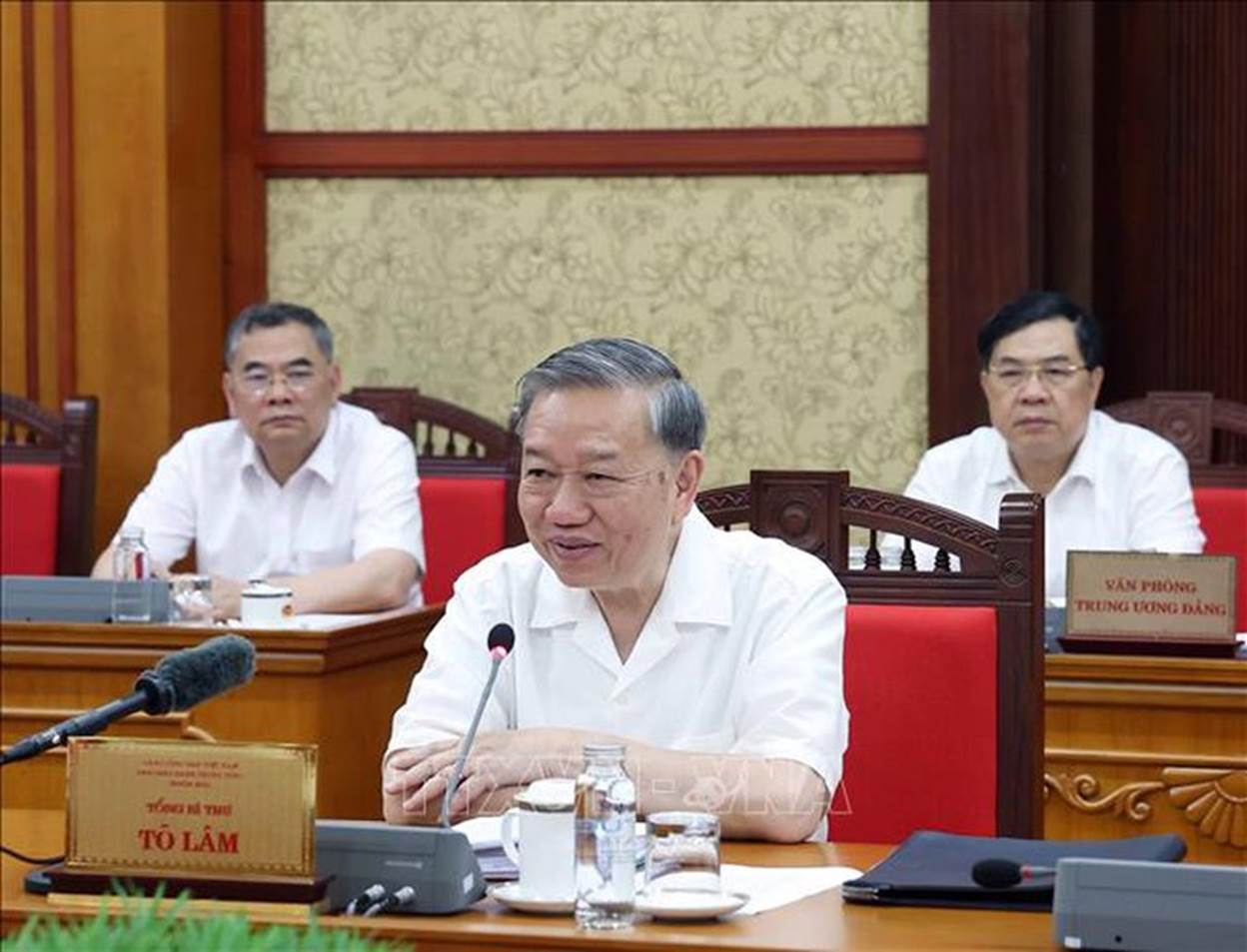 Tổng Bí thư Tô Lâm: Đa dạng hóa hình thức để nhân dân góp ý sửa đổi, bổ sung một số điều của Hiến pháp 2013- Ảnh 2.