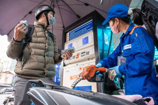 Bộ Tài chính đề xuất giảm thuế nhập xăng dầu về 0% 