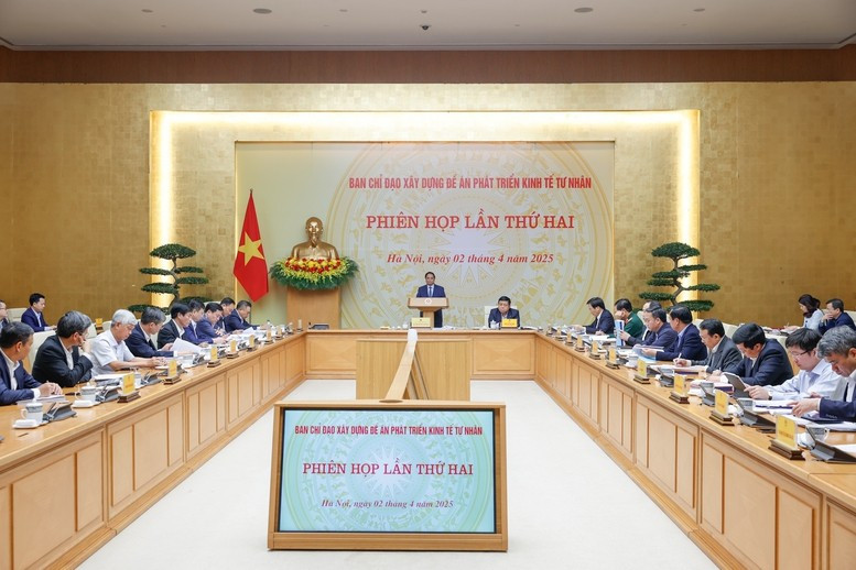 Thủ tướng: Phải đặt niềm tin, hy vọng, tạo động lực, truyền cảm hứng, tạo bước ngoặt về phát triển kinh tế tư nhân