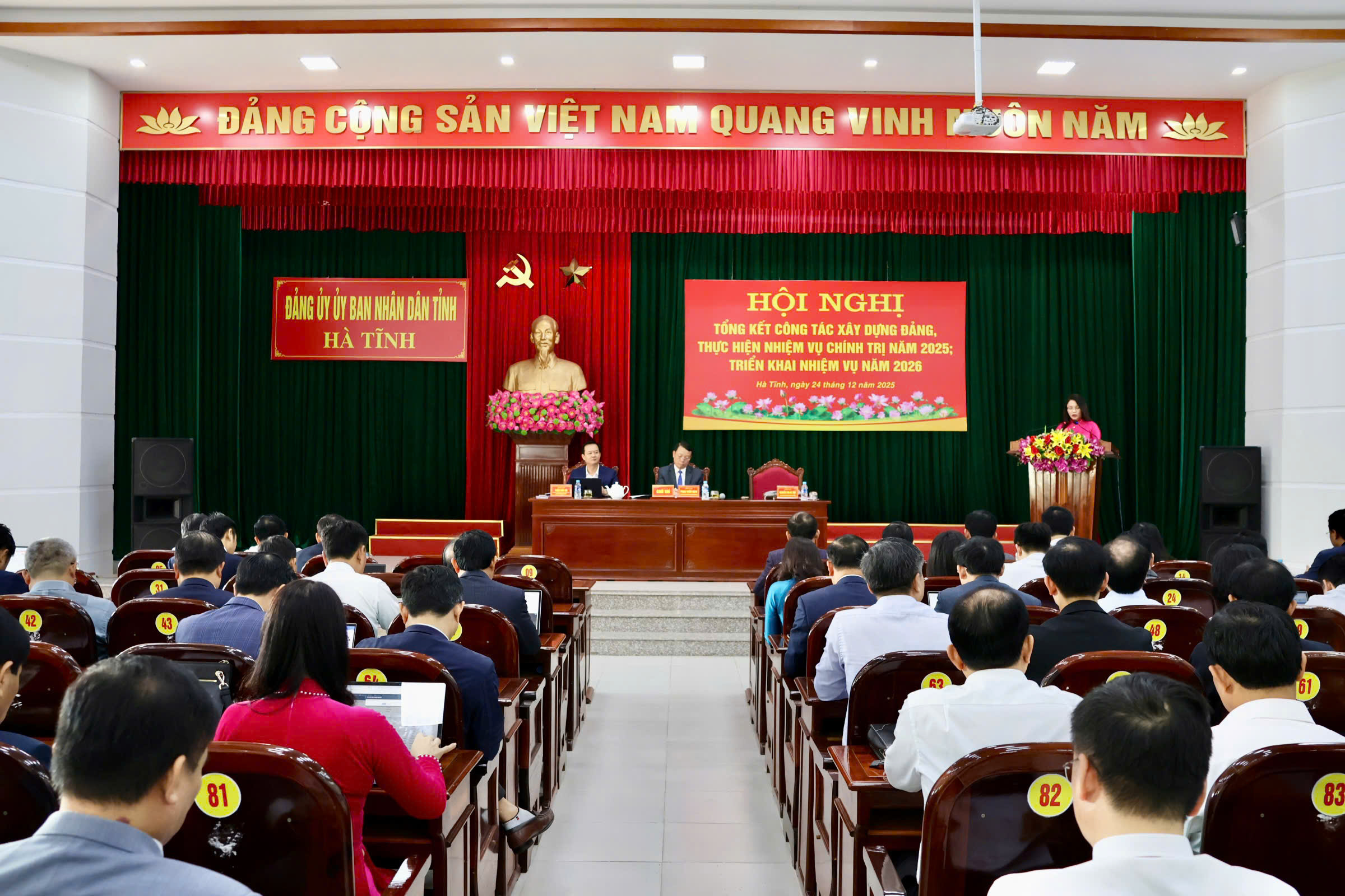  Quyết tâm hoàn thành vượt mức các chỉ tiêu kinh tế - xã hội năm 2026