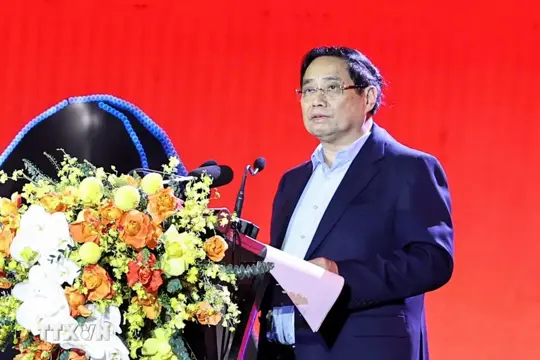 Thủ tướng kêu gọi chung sức đồng lòng, đồng cam cộng khổ, chia sẻ với đồng bào miền Trung 