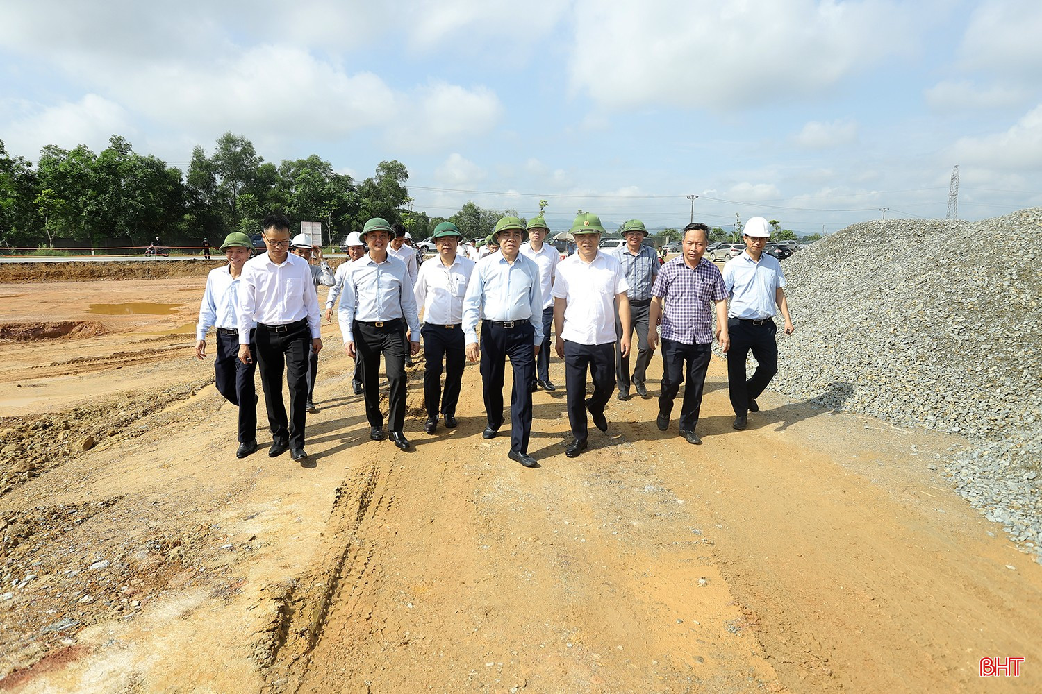 bqbht_br_chu-tich-tinh-kiem-tra-gpmb-du-an-5ba.jpg